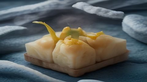 捆绑调教入门安全规范视频封面，画面为编辑在白板前讲解基础知识，背景整洁明亮